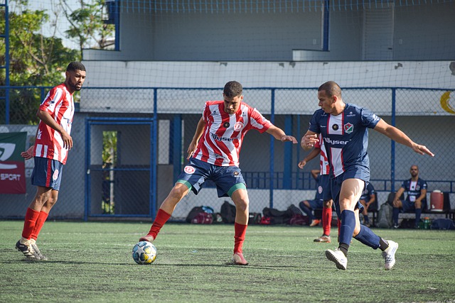 力来彰显他 力来彰显他